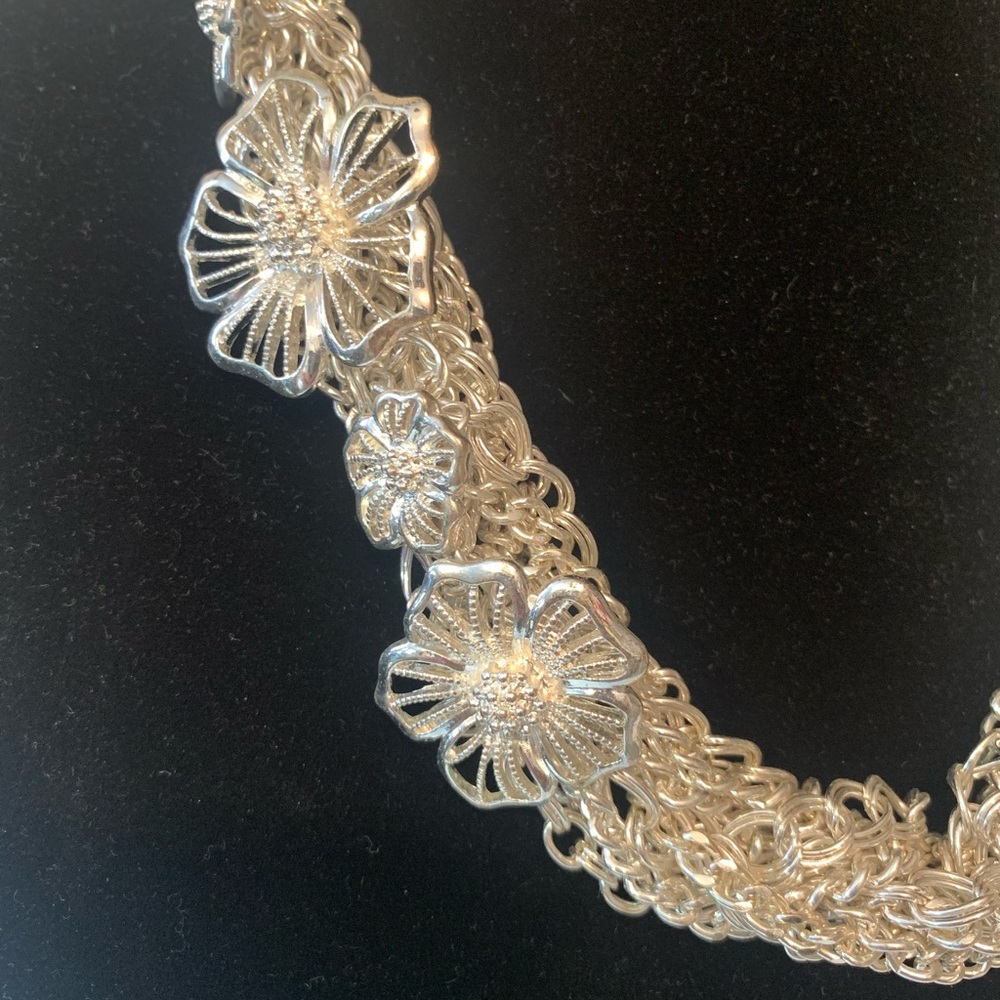 Liz Claiborne Silver Statement Necklace - Picture 3 of 6